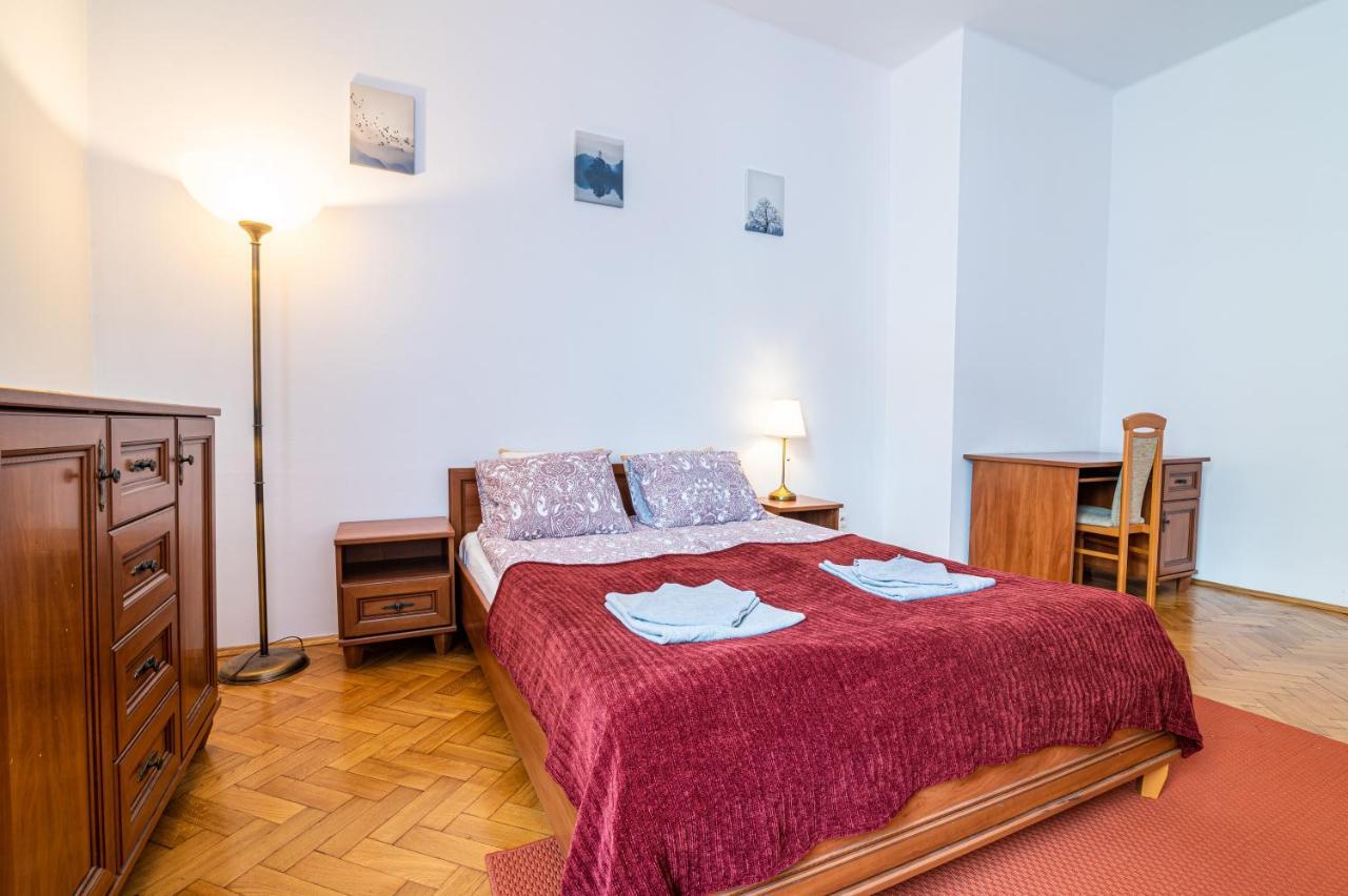 Trip Apartments Krakow Bagian luar foto